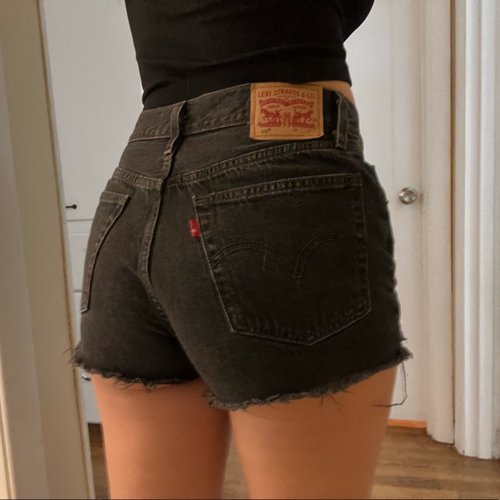 Levi’s Black Cut Off Shorts
